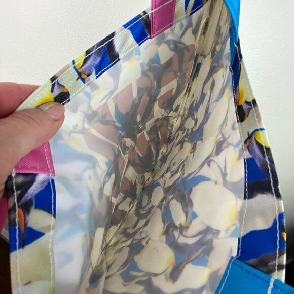 Chill Out Penguin Vinyl Double Handle Tote Bag - Picture 6 of 6